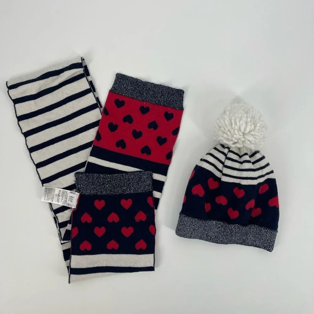 🌱 Gap Kids hat and scarf